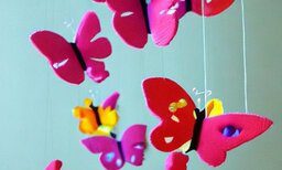Butterfly and Flower Mobile – Fun and Easy Springtime Project for your Children